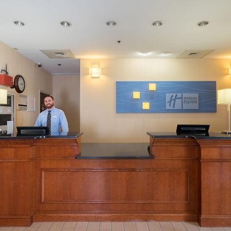 Holiday Inn Express And Suites Quakertown - Allentown Area By Ihg Exterior photo