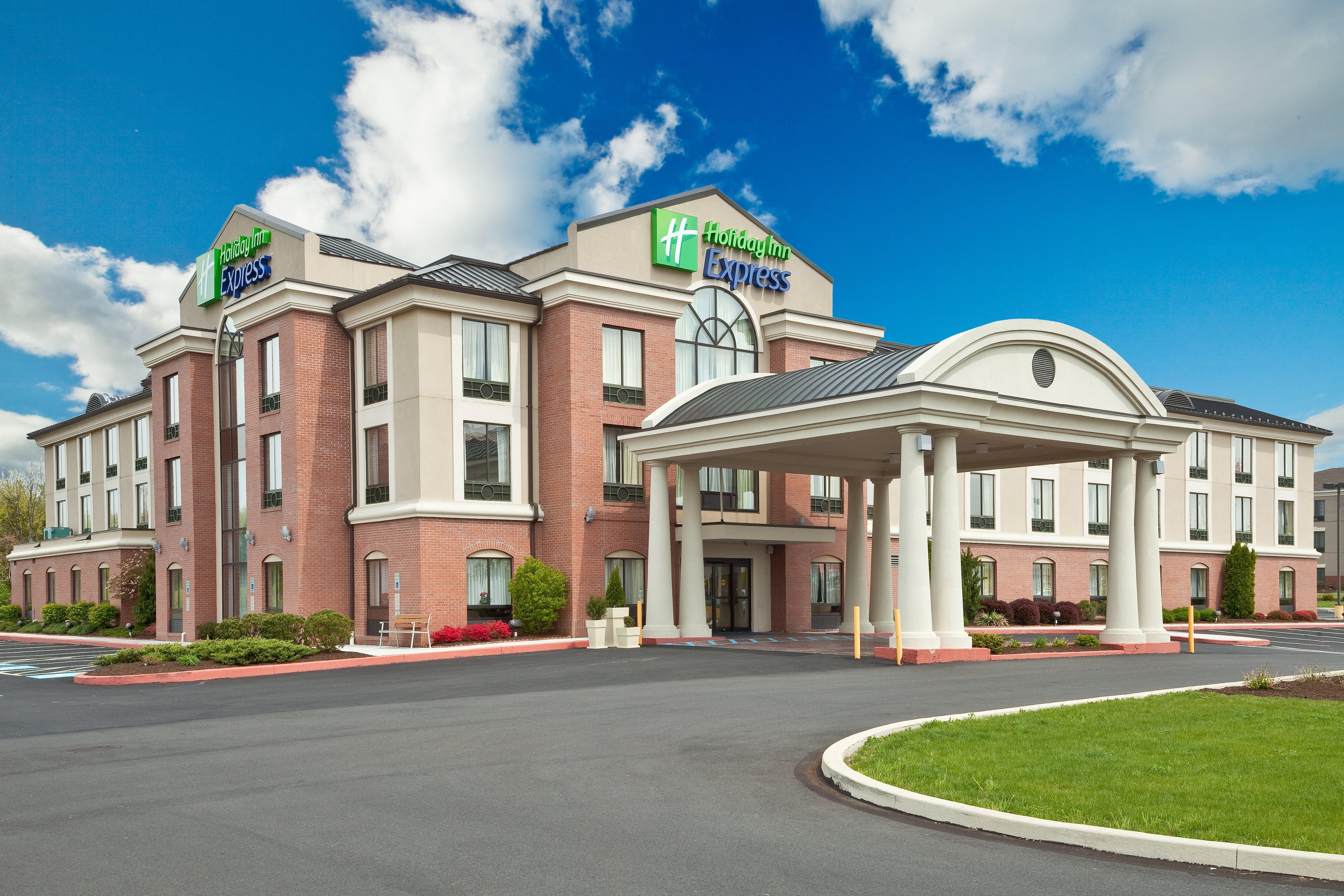 Holiday Inn Express And Suites Quakertown - Allentown Area By Ihg Exterior photo